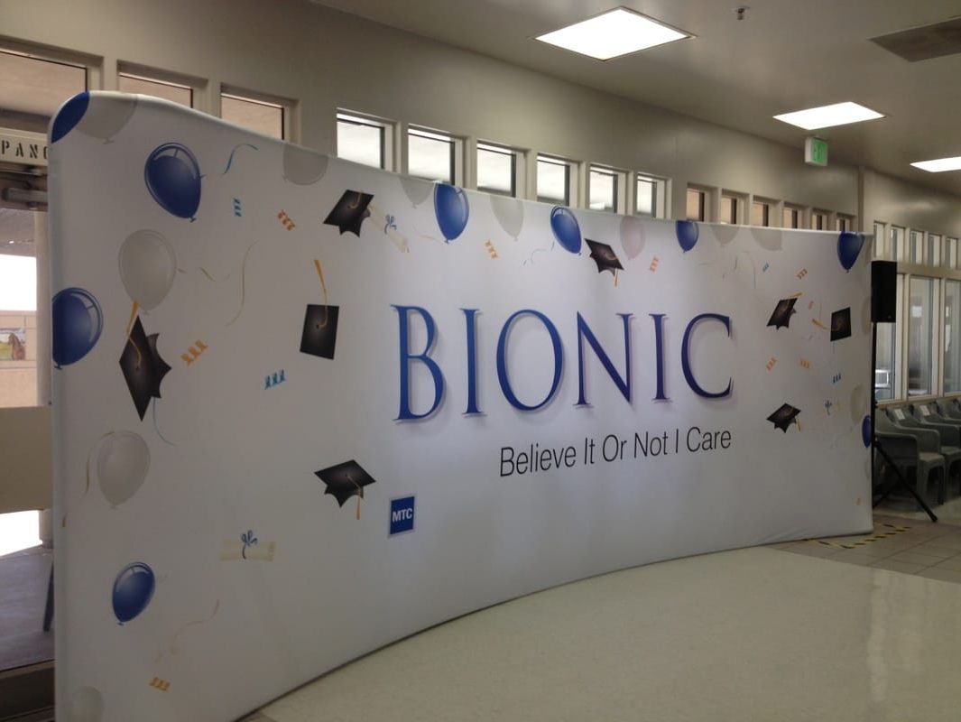20' Curved Fabric Tension Display